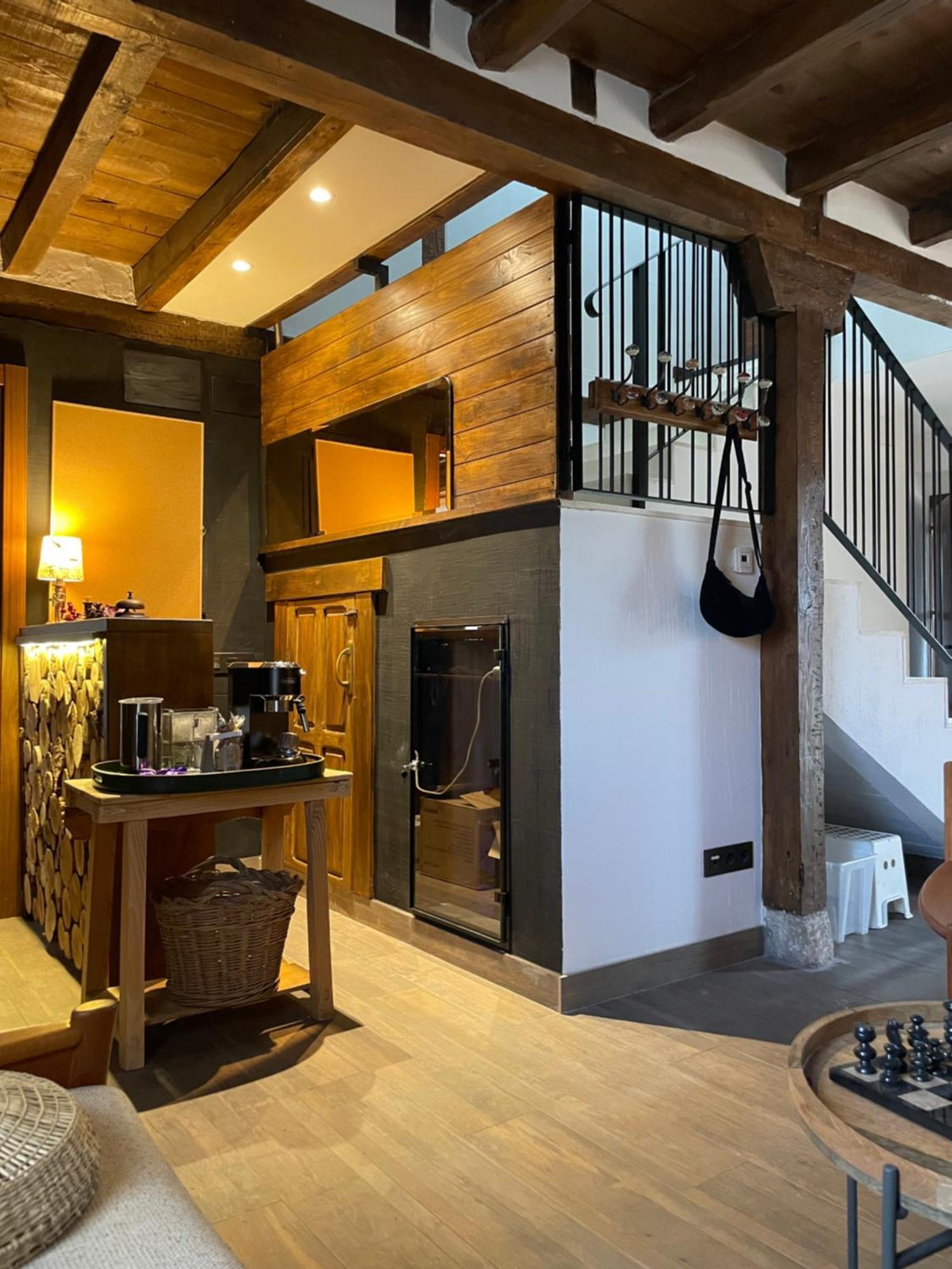 La Casa Del Cantero Pinilla del Valle Екстериор снимка