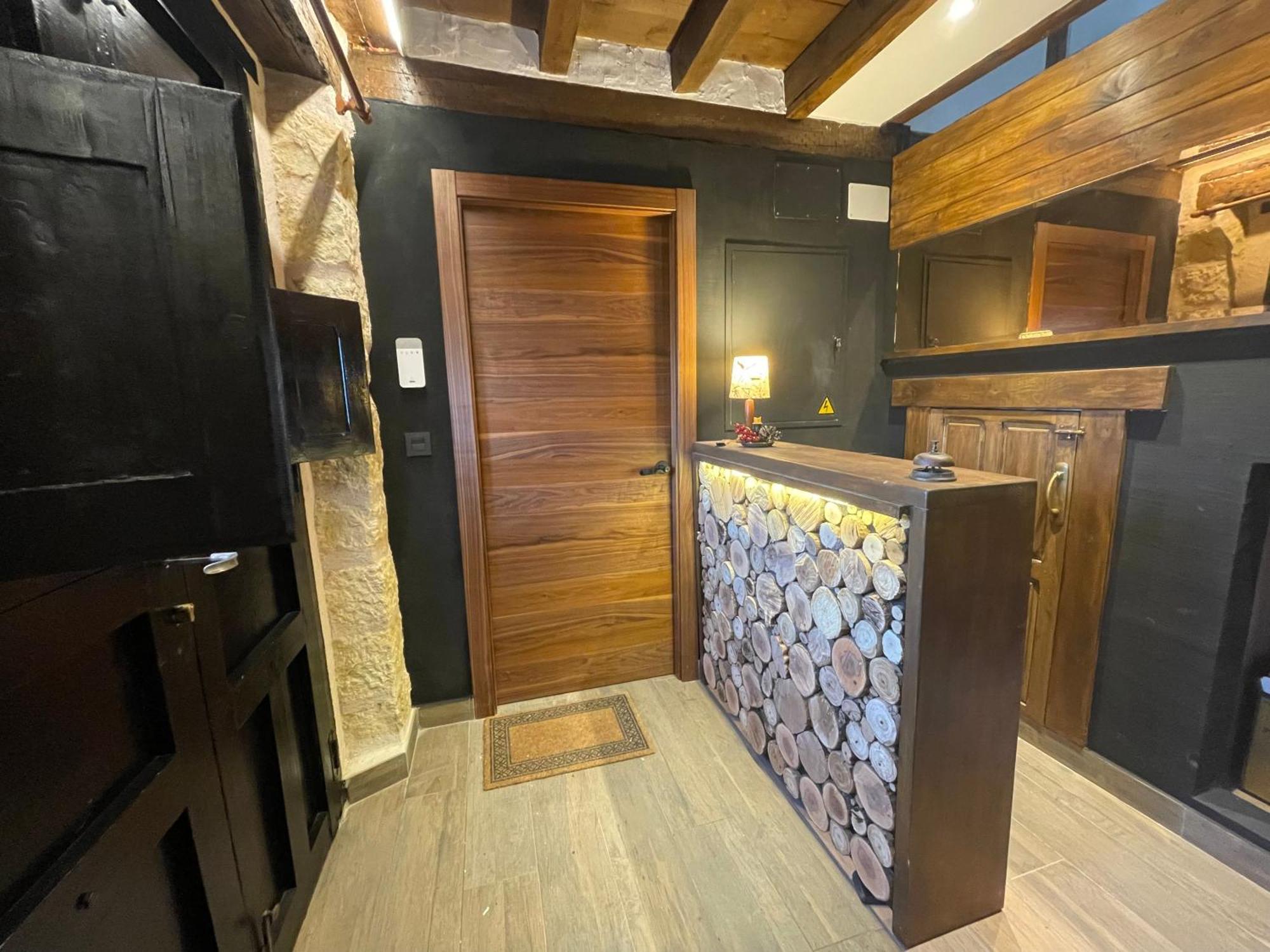 La Casa Del Cantero Pinilla del Valle Екстериор снимка